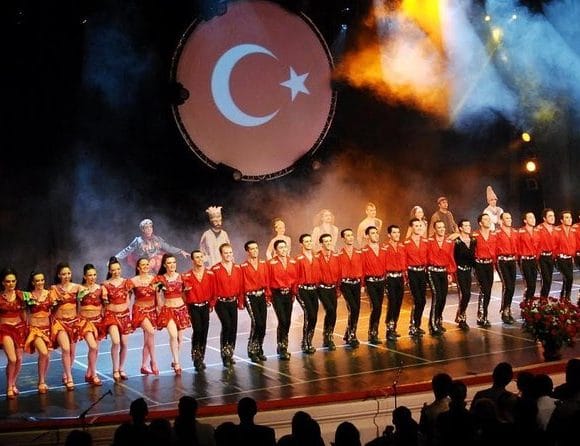 Tournée du spectacle de danse Fire of Anatolia