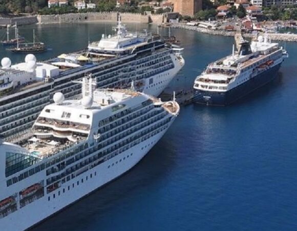 Tour della città di Antalya dal porto delle crociere